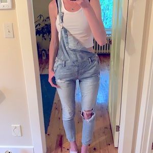 Distressed Denim Overalls 💙